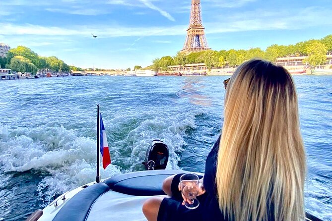 private-boat-cruise-in-paris-4